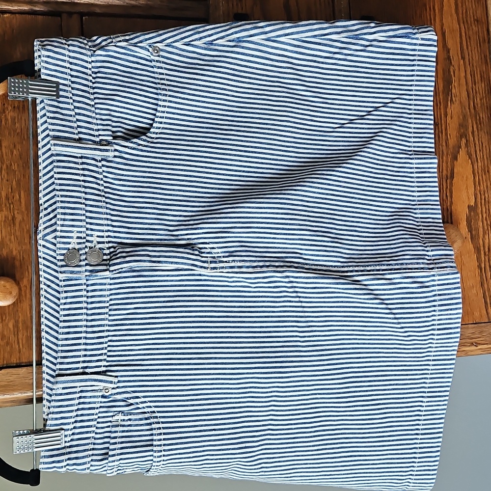 🌿 Maurices Blue and White Striped Mini Skirt, 99% Cotton & 1% Spandex